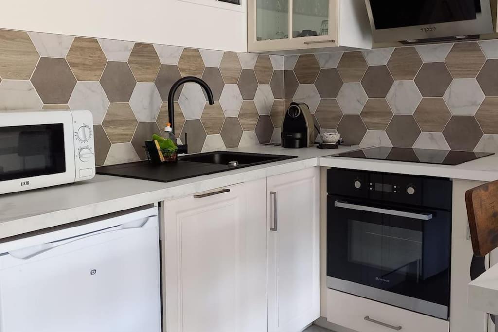 Immeuble Le Regency, Appartement 4 Pieces, 80 Metres De La Plage Menton Dış mekan fotoğraf