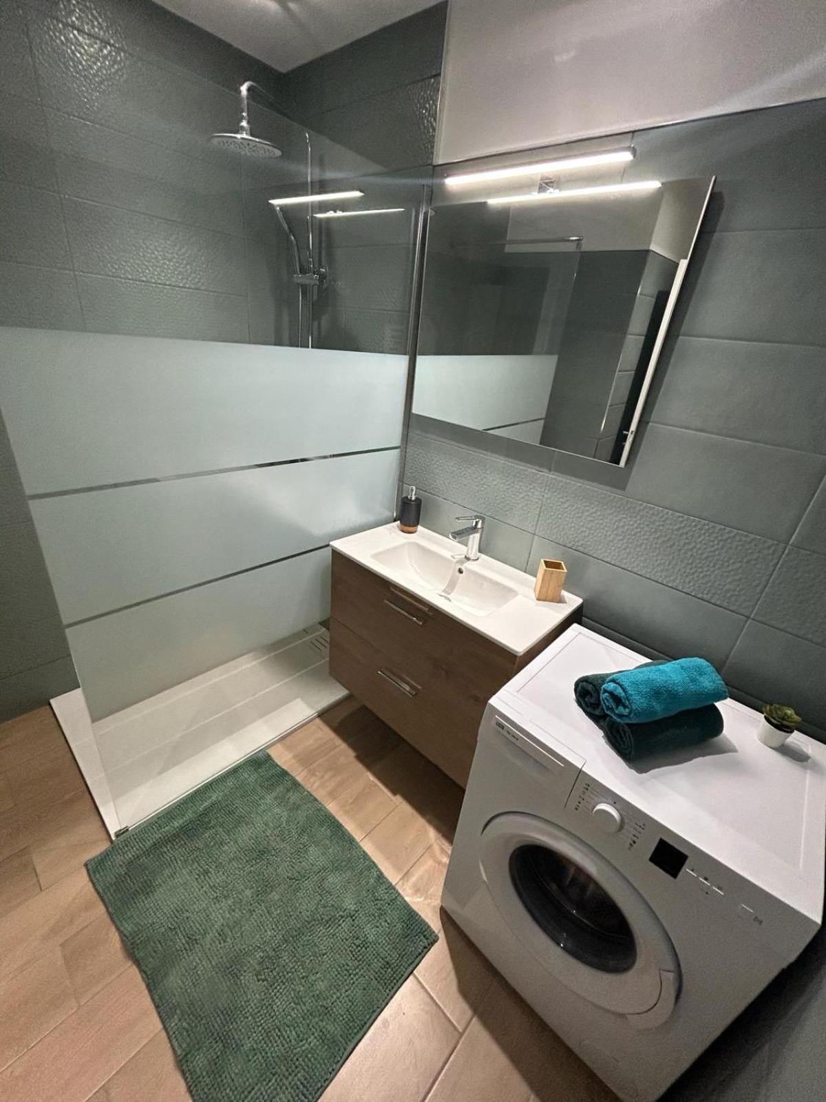 Immeuble Le Regency, Appartement 4 Pieces, 80 Metres De La Plage Menton Dış mekan fotoğraf