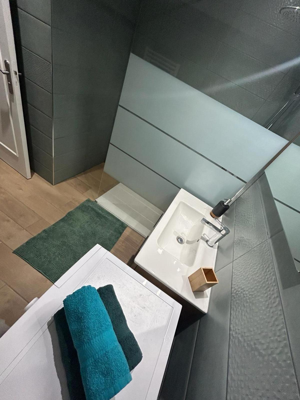 Immeuble Le Regency, Appartement 4 Pieces, 80 Metres De La Plage Menton Dış mekan fotoğraf