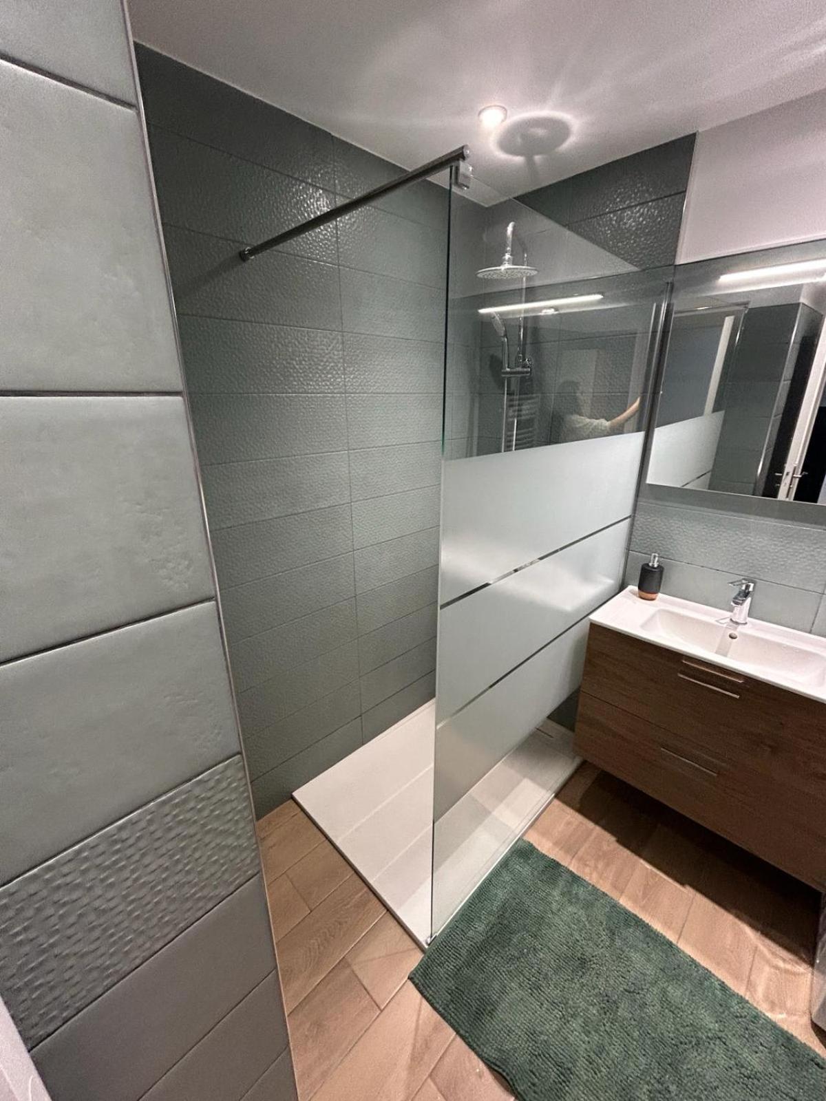 Immeuble Le Regency, Appartement 4 Pieces, 80 Metres De La Plage Menton Dış mekan fotoğraf