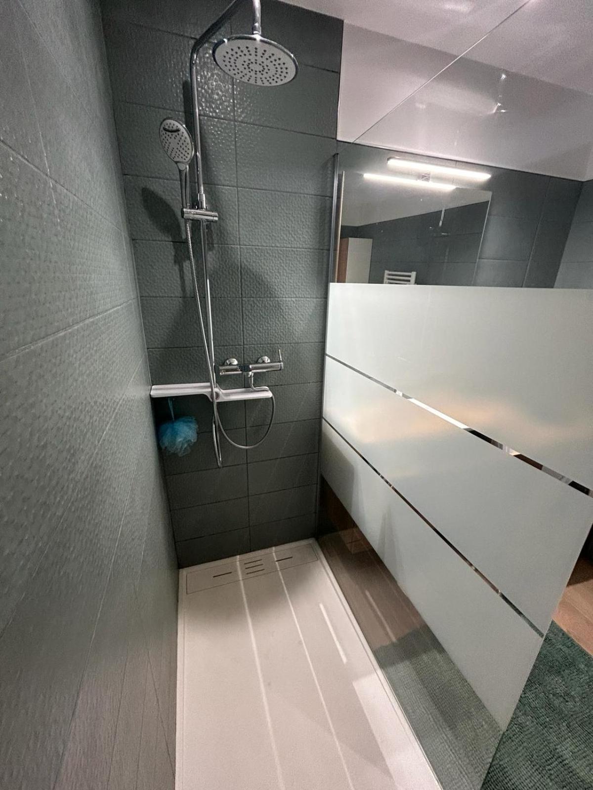 Immeuble Le Regency, Appartement 4 Pieces, 80 Metres De La Plage Menton Dış mekan fotoğraf