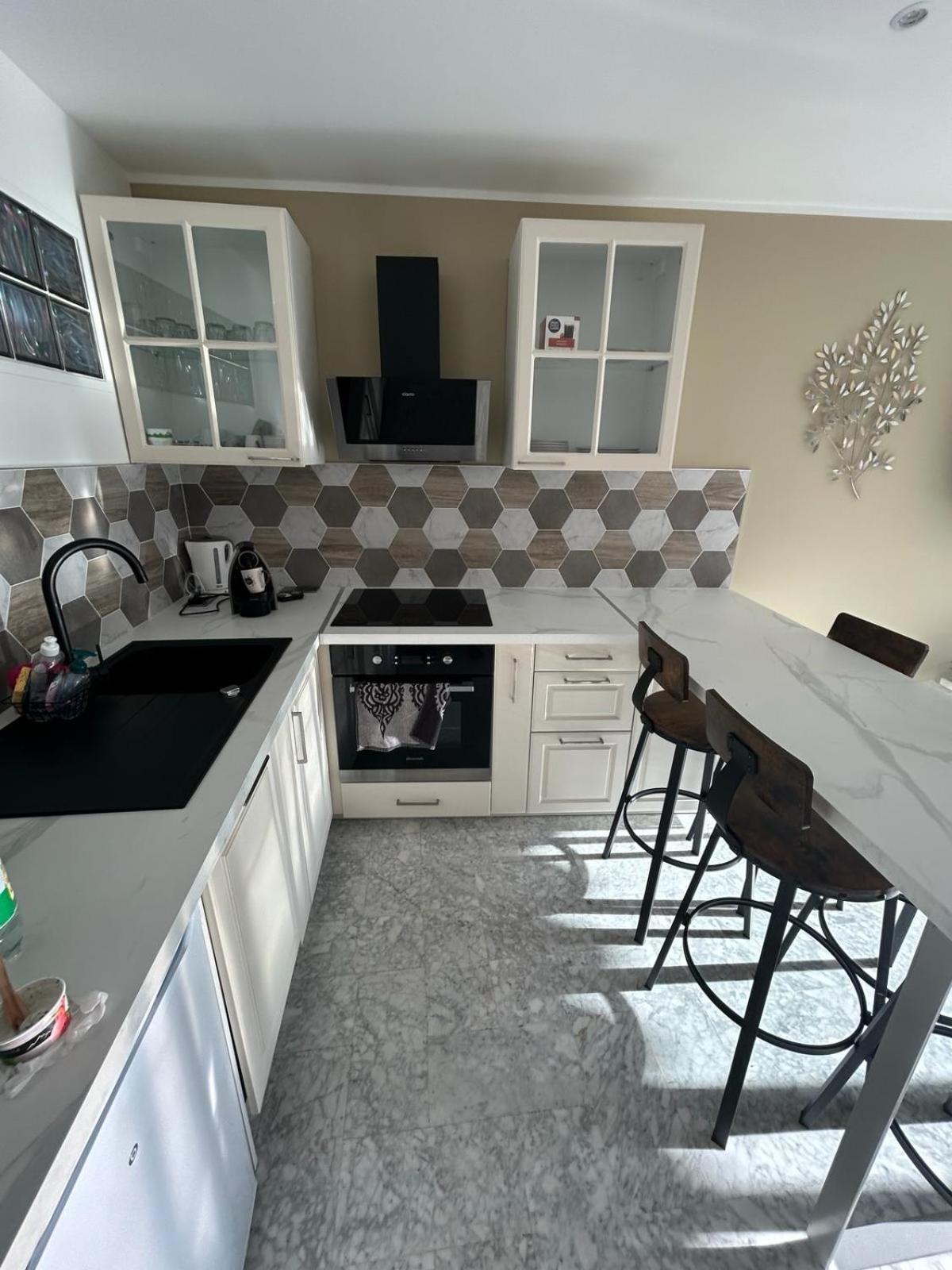Immeuble Le Regency, Appartement 4 Pieces, 80 Metres De La Plage Menton Dış mekan fotoğraf