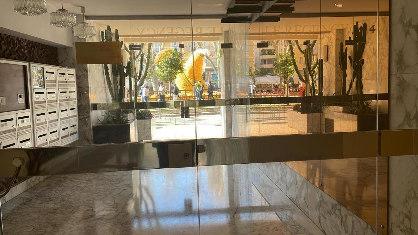 Immeuble Le Regency, Appartement 4 Pieces, 80 Metres De La Plage Menton Dış mekan fotoğraf